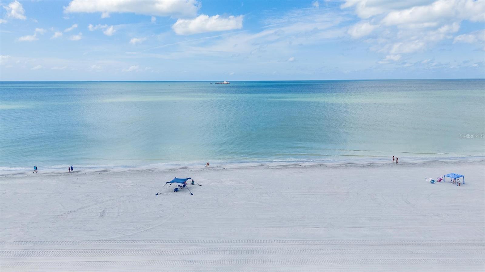 Image 41 of 45 For 18304 Gulf Boulevard 216