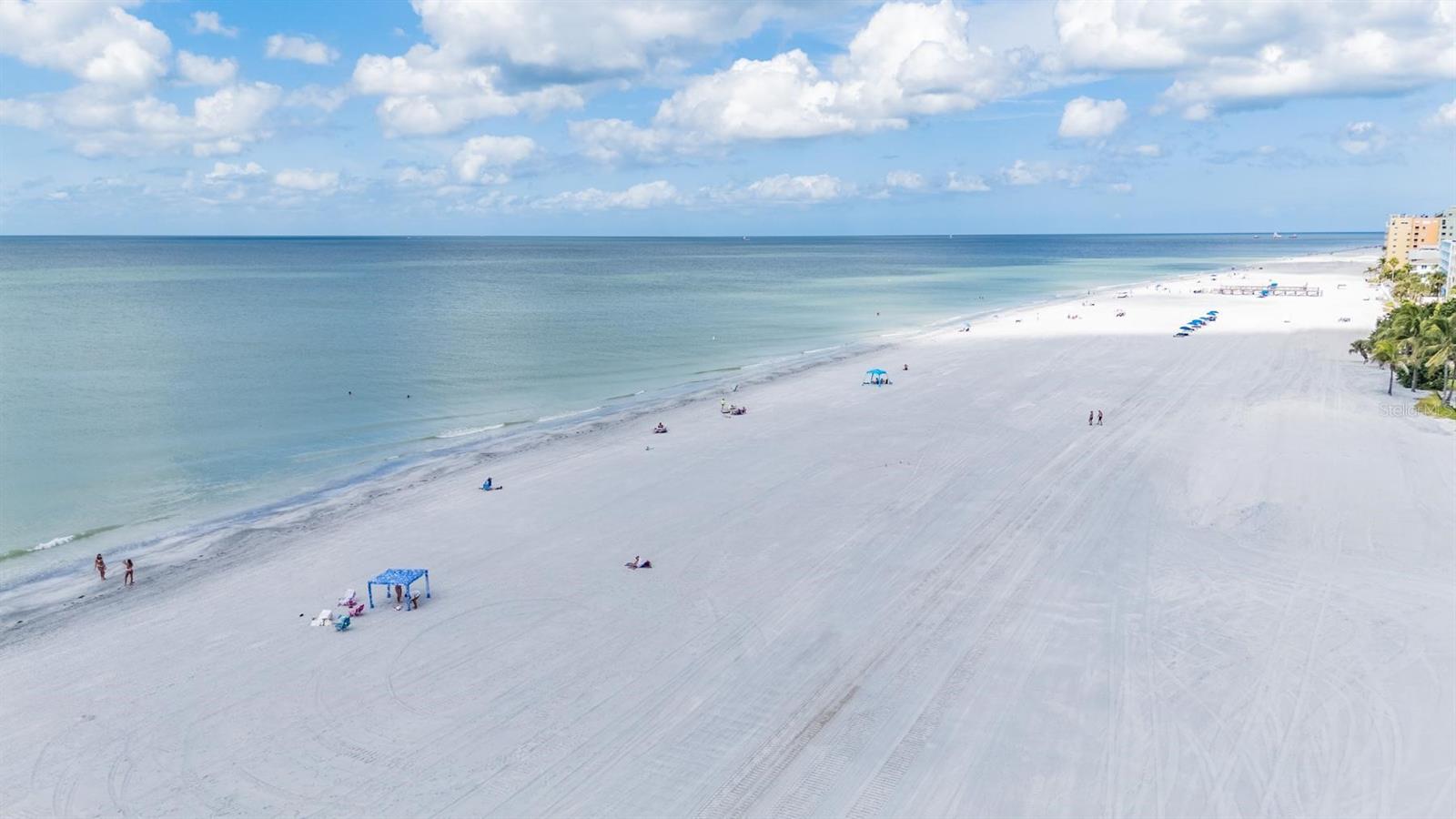 Image 42 of 45 For 18304 Gulf Boulevard 216