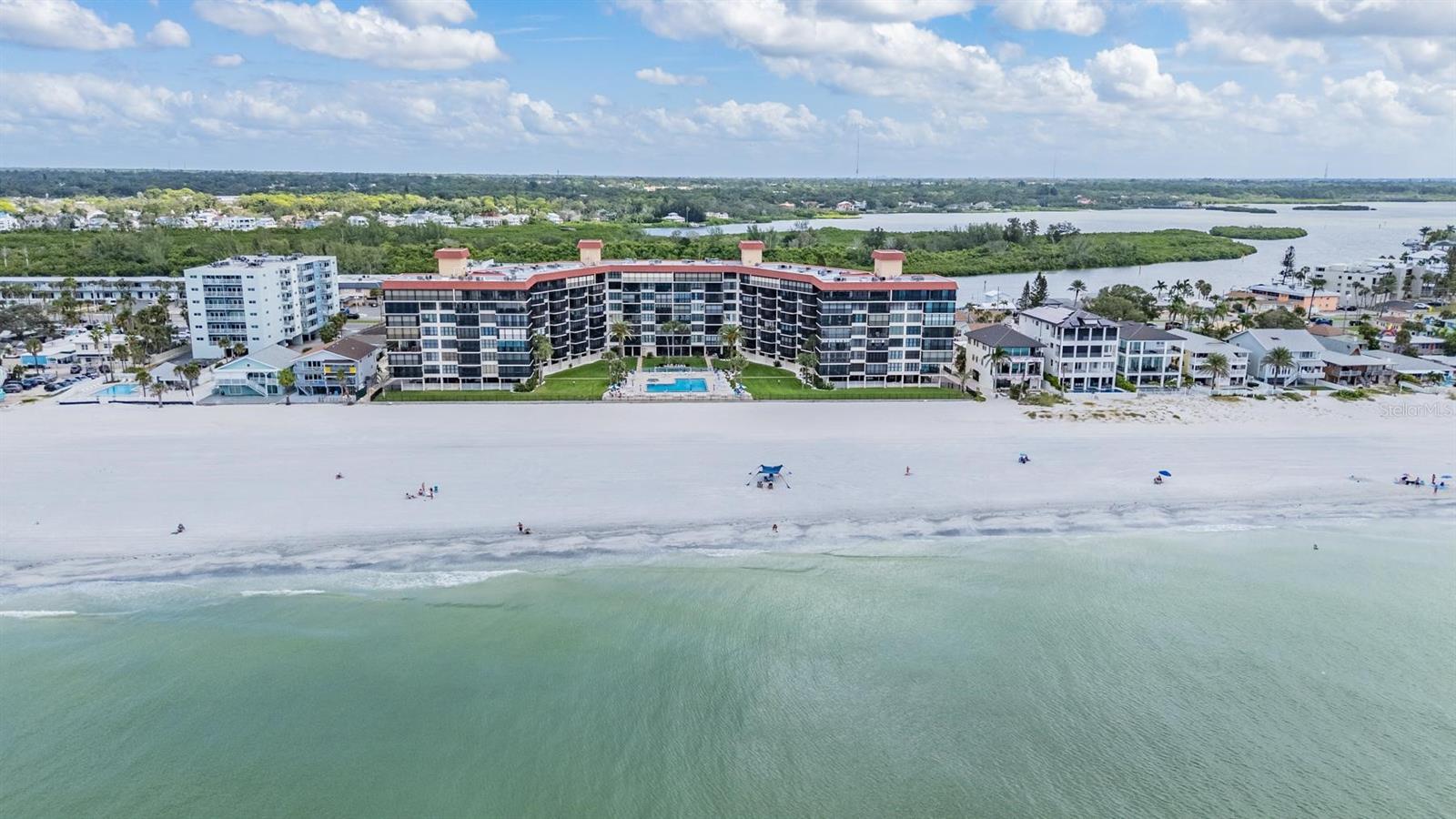 Image 43 of 45 For 18304 Gulf Boulevard 216