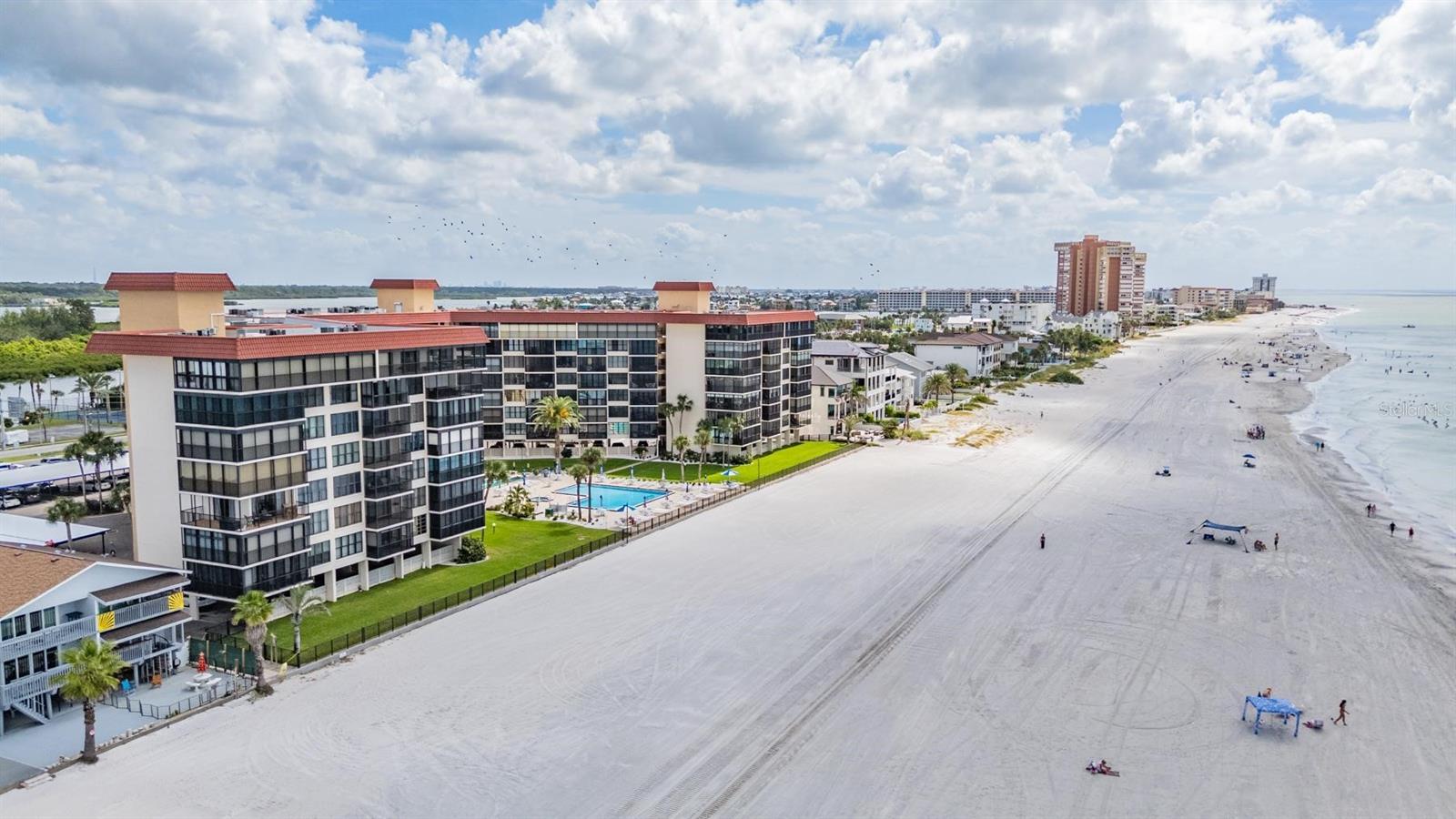 Image 44 of 45 For 18304 Gulf Boulevard 216