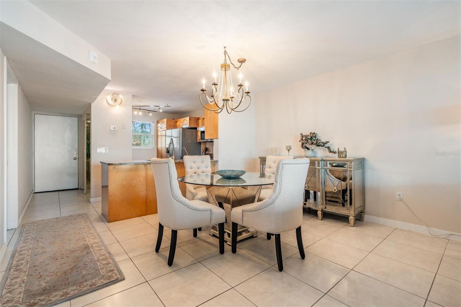 Image 6 of 36 For 18304 Gulf Boulevard 216