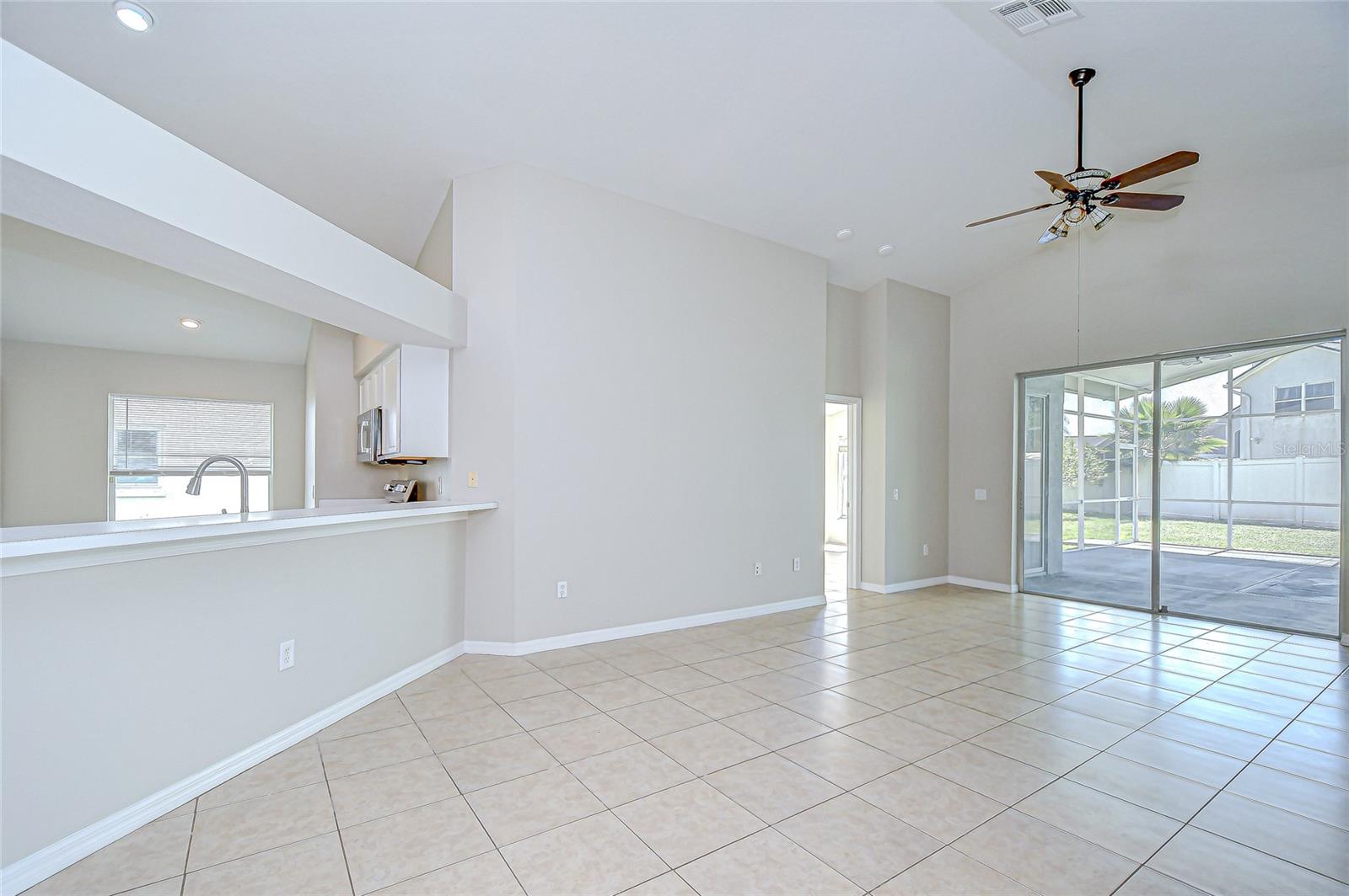 Image 13 of 30 For 25712 Bruford Boulevard
