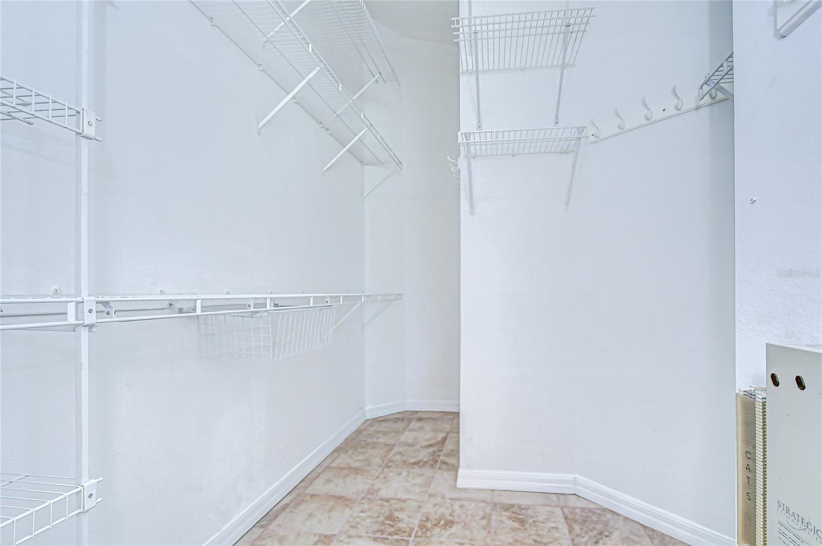 Image 18 of 30 For 25712 Bruford Boulevard