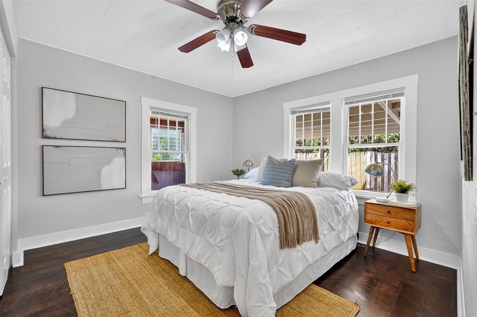 Image 11 of 42 For 1565 Scranton Avenue