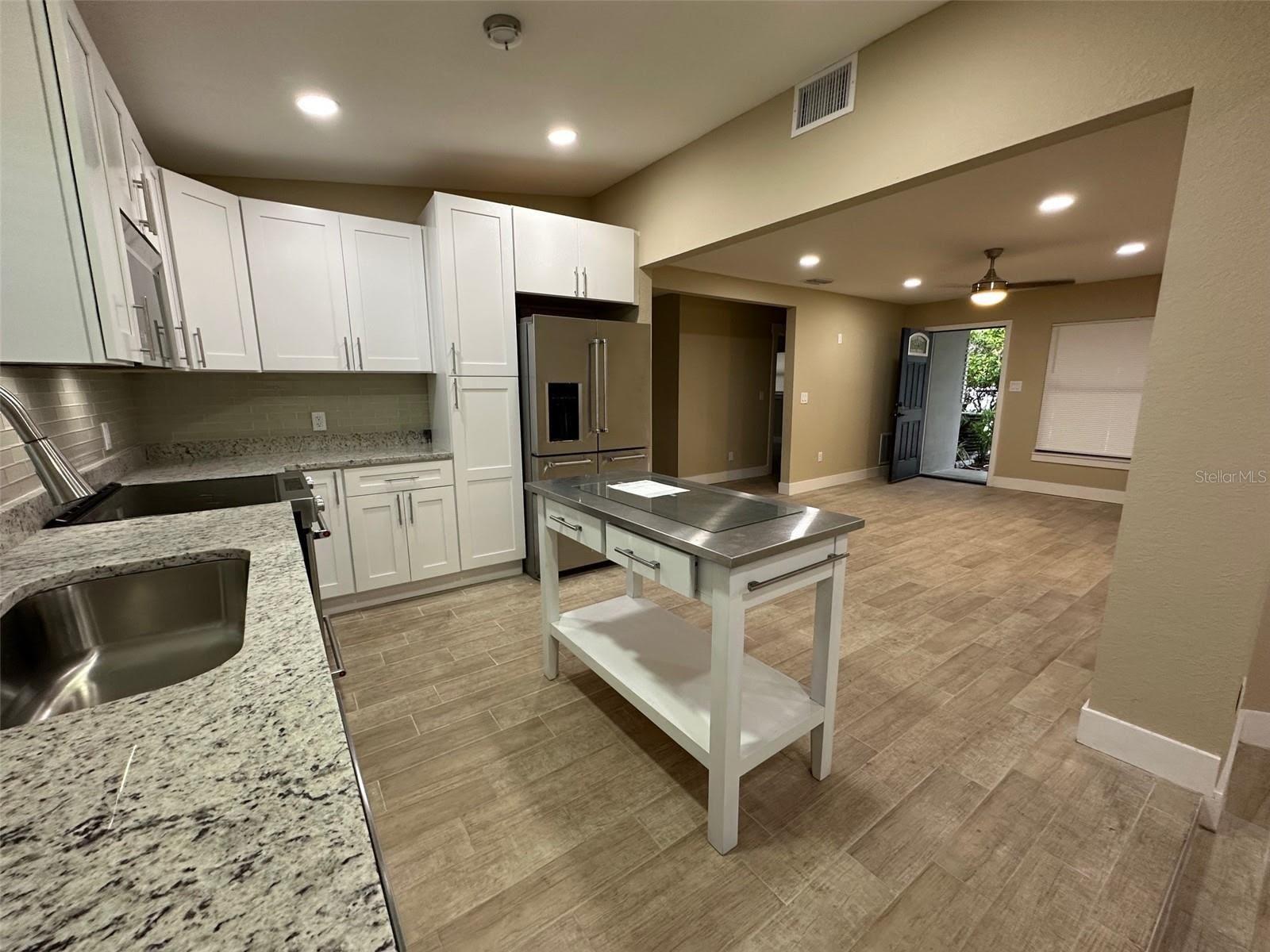 Image 4 of 14 For 4108 Oakellar Avenue