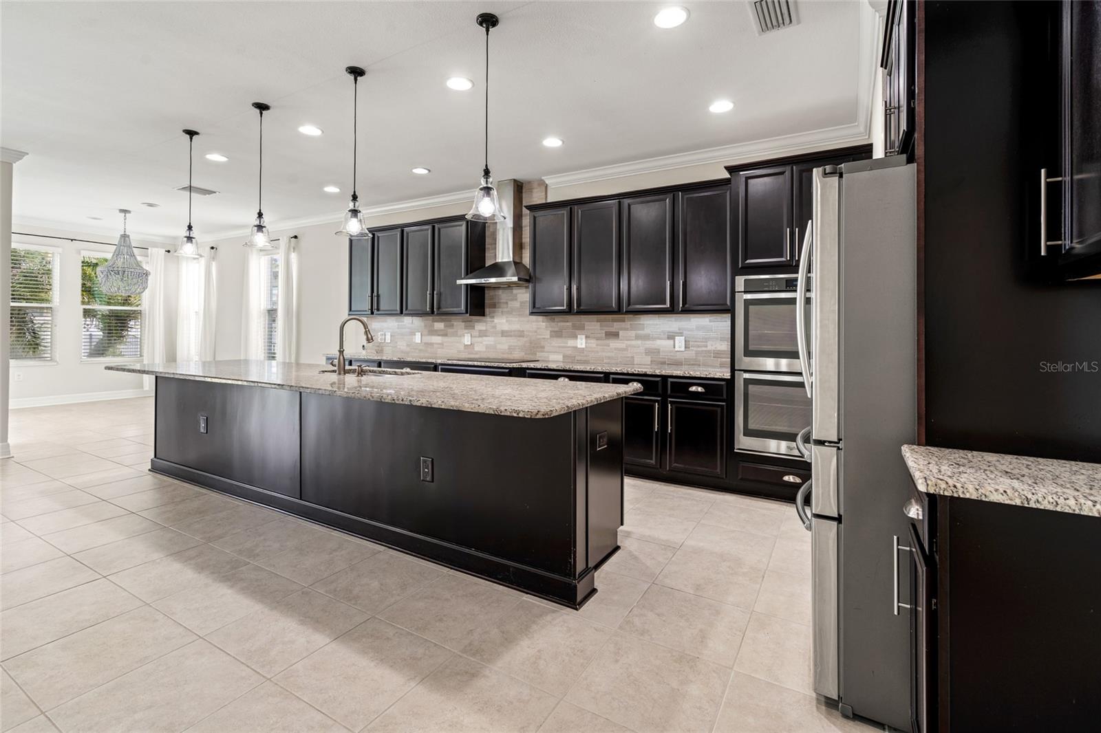 Listing photo id 20 for 4522 Scarlet Loop