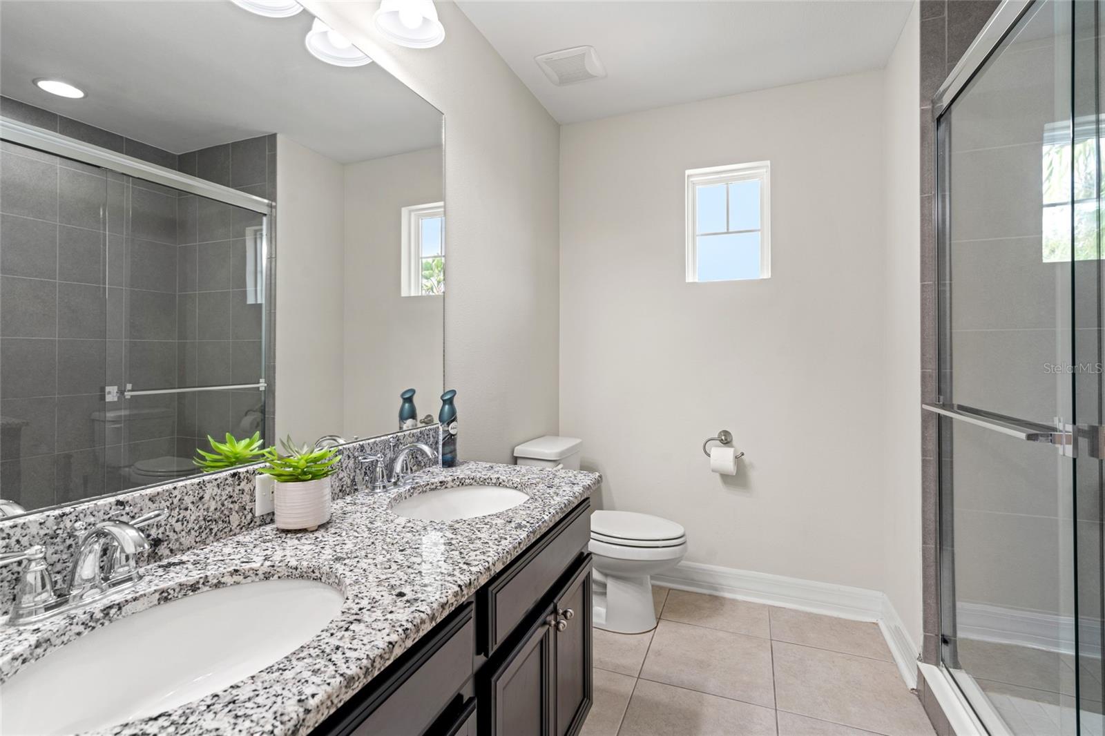 Listing photo id 30 for 4522 Scarlet Loop