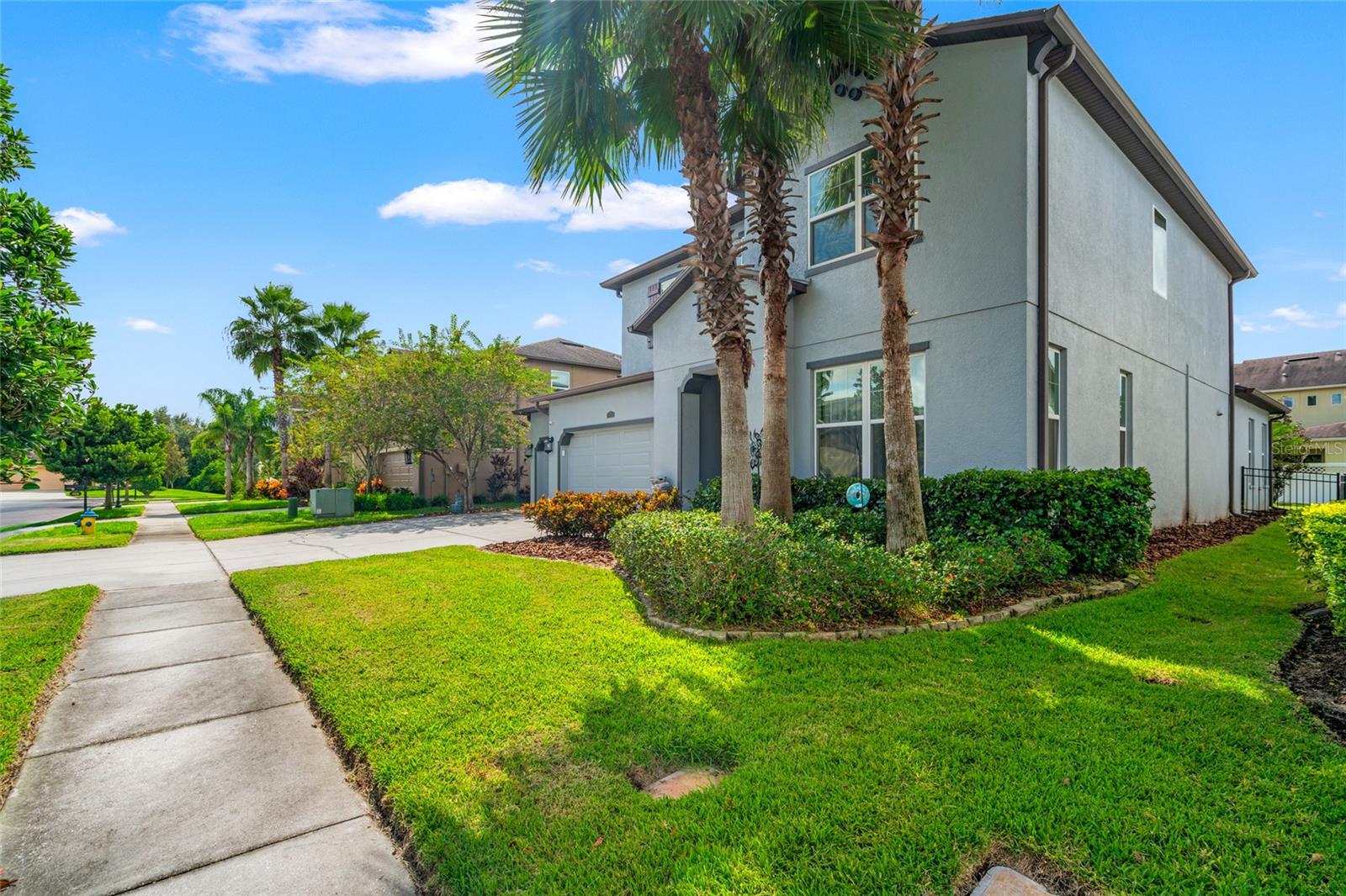 Listing photo id 43 for 4522 Scarlet Loop