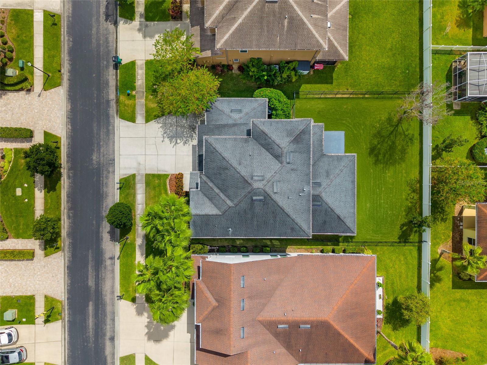 Listing photo id 46 for 4522 Scarlet Loop