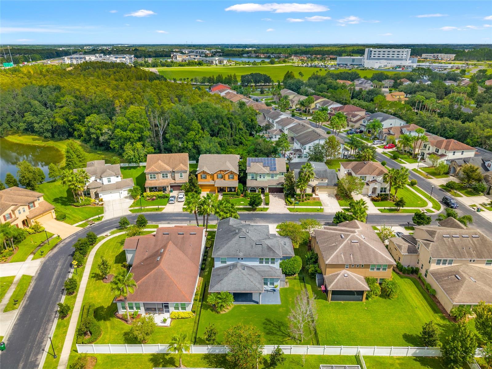 Listing photo id 47 for 4522 Scarlet Loop