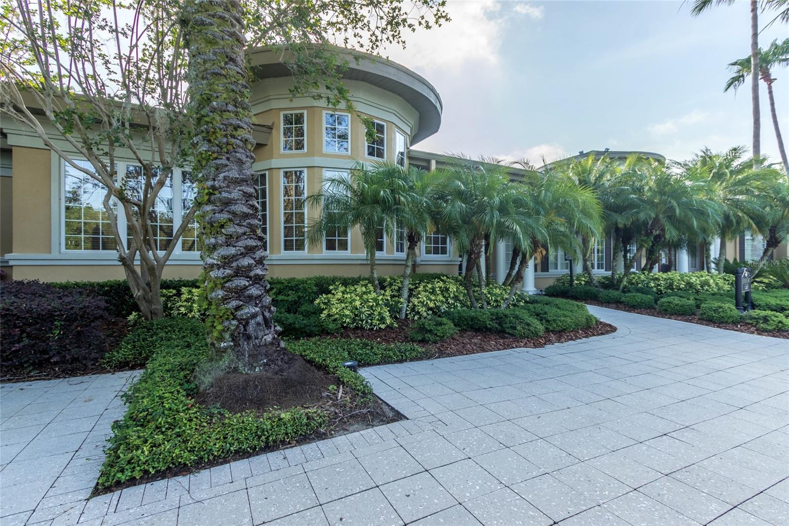 Listing photo id 53 for 4522 Scarlet Loop