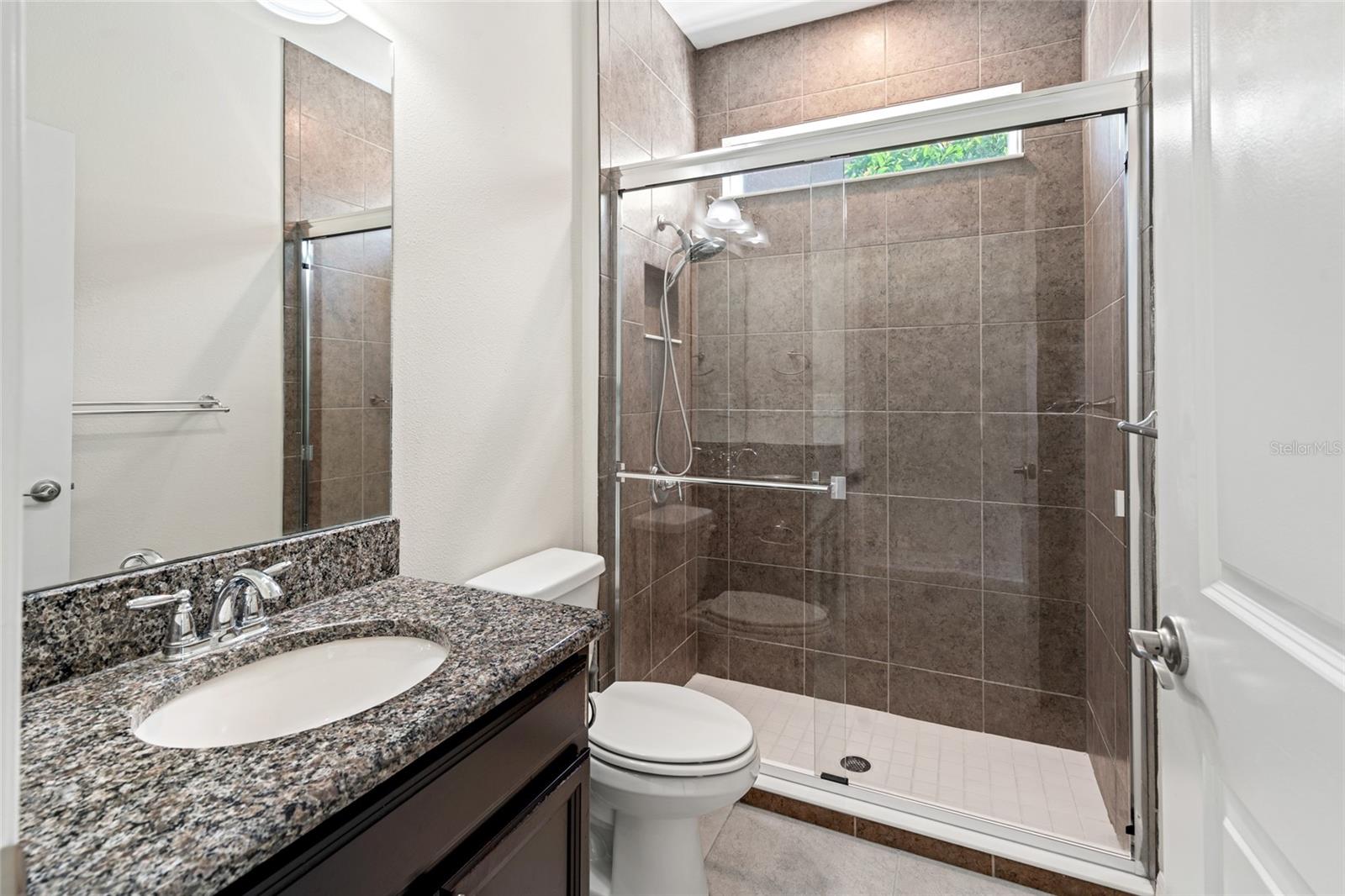 Listing photo id 5 for 4522 Scarlet Loop