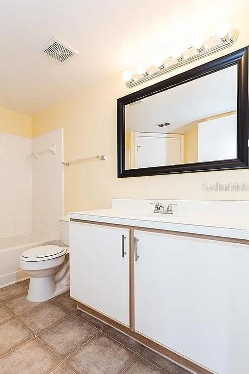 Image 15 of 17 For 2206 Antigua Place