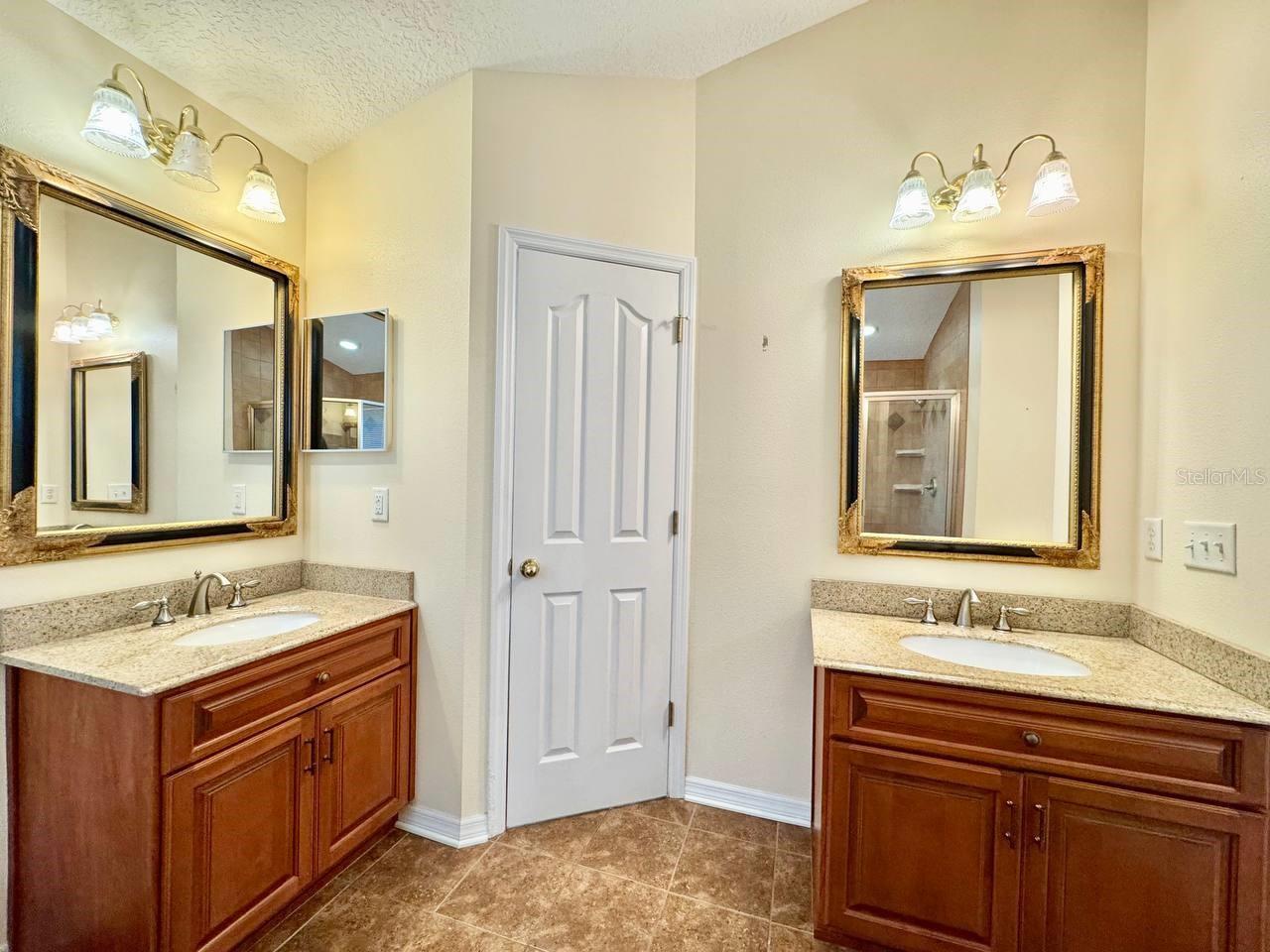 Image 27 of 51 For 884 Addison Drive Ne