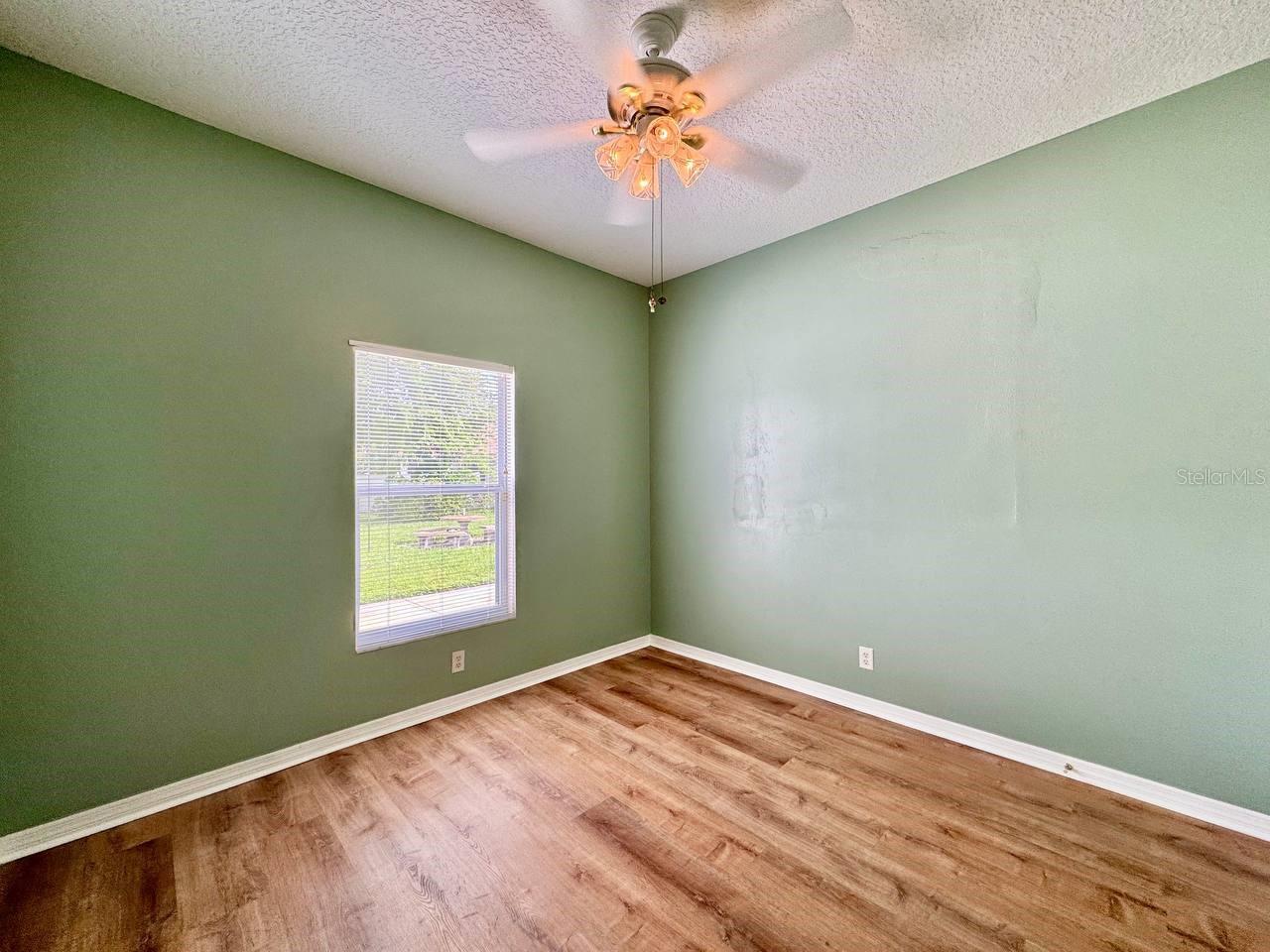 Image 29 of 51 For 884 Addison Drive Ne