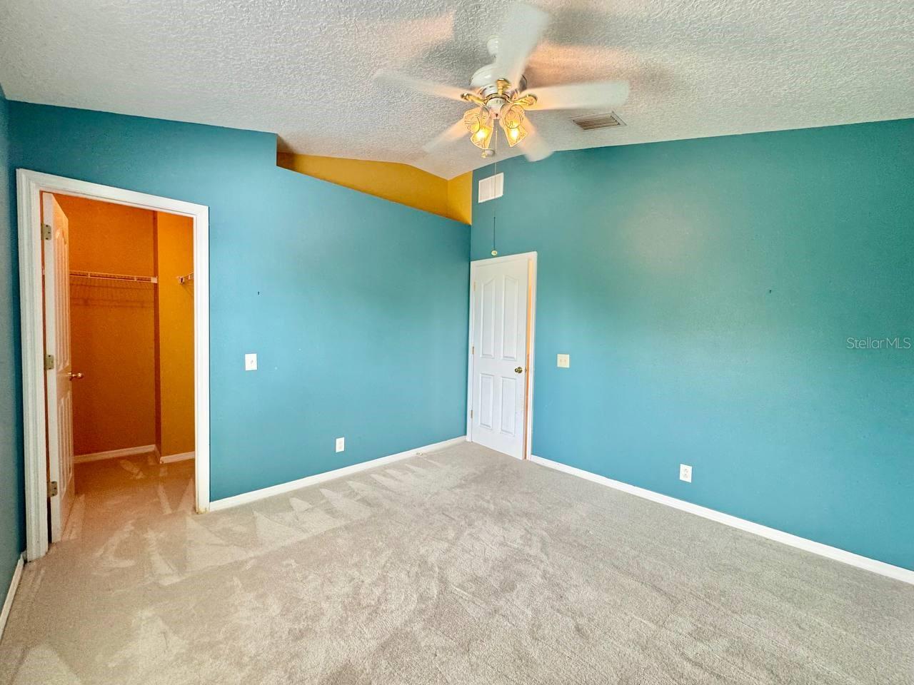 Image 32 of 51 For 884 Addison Drive Ne