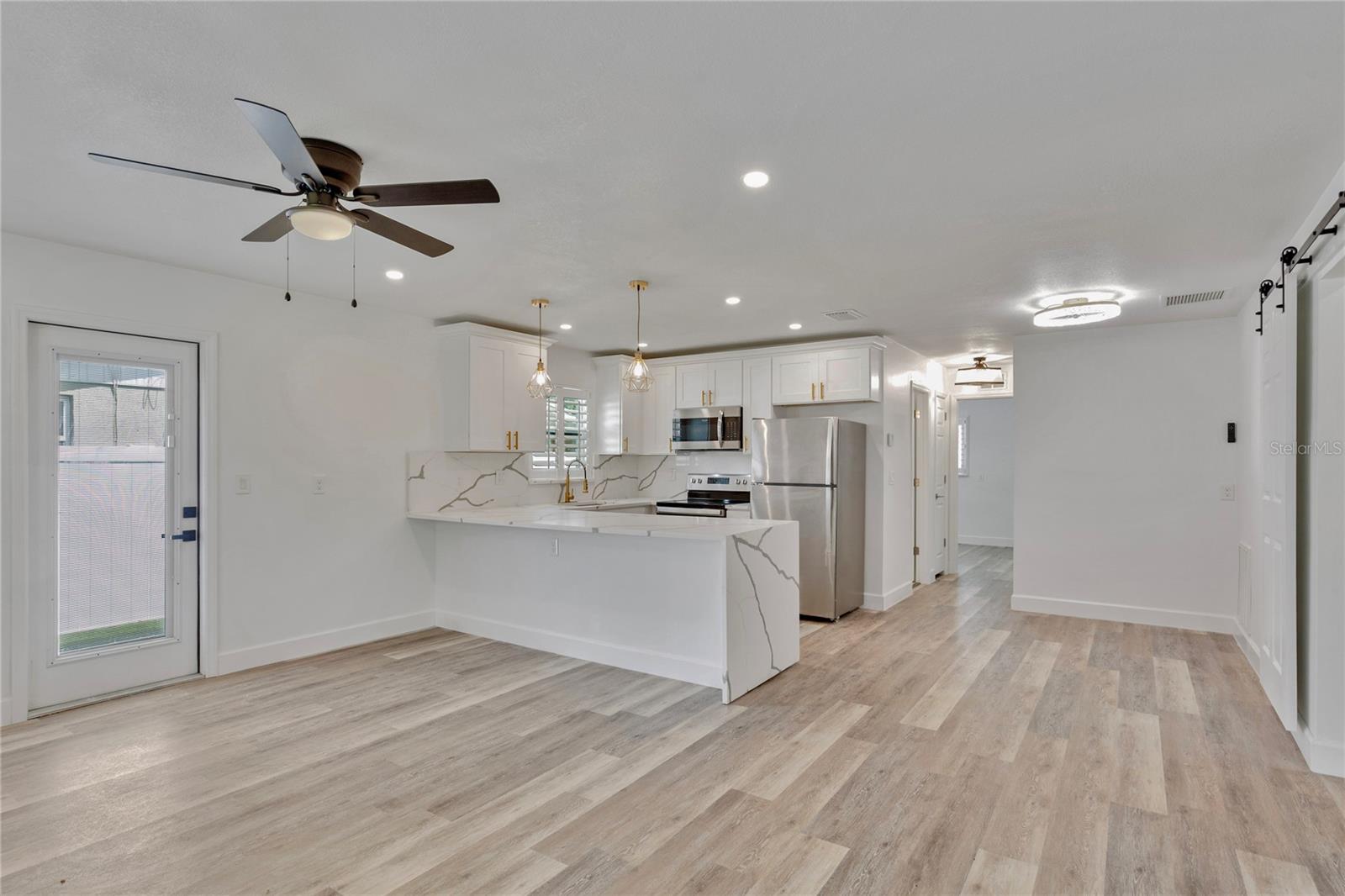 Image 3 of 42 For 1872 New Hampshire Avenue Ne