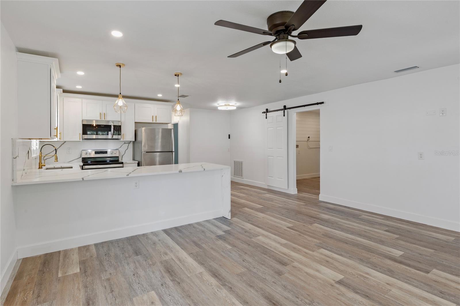Image 4 of 42 For 1872 New Hampshire Avenue Ne