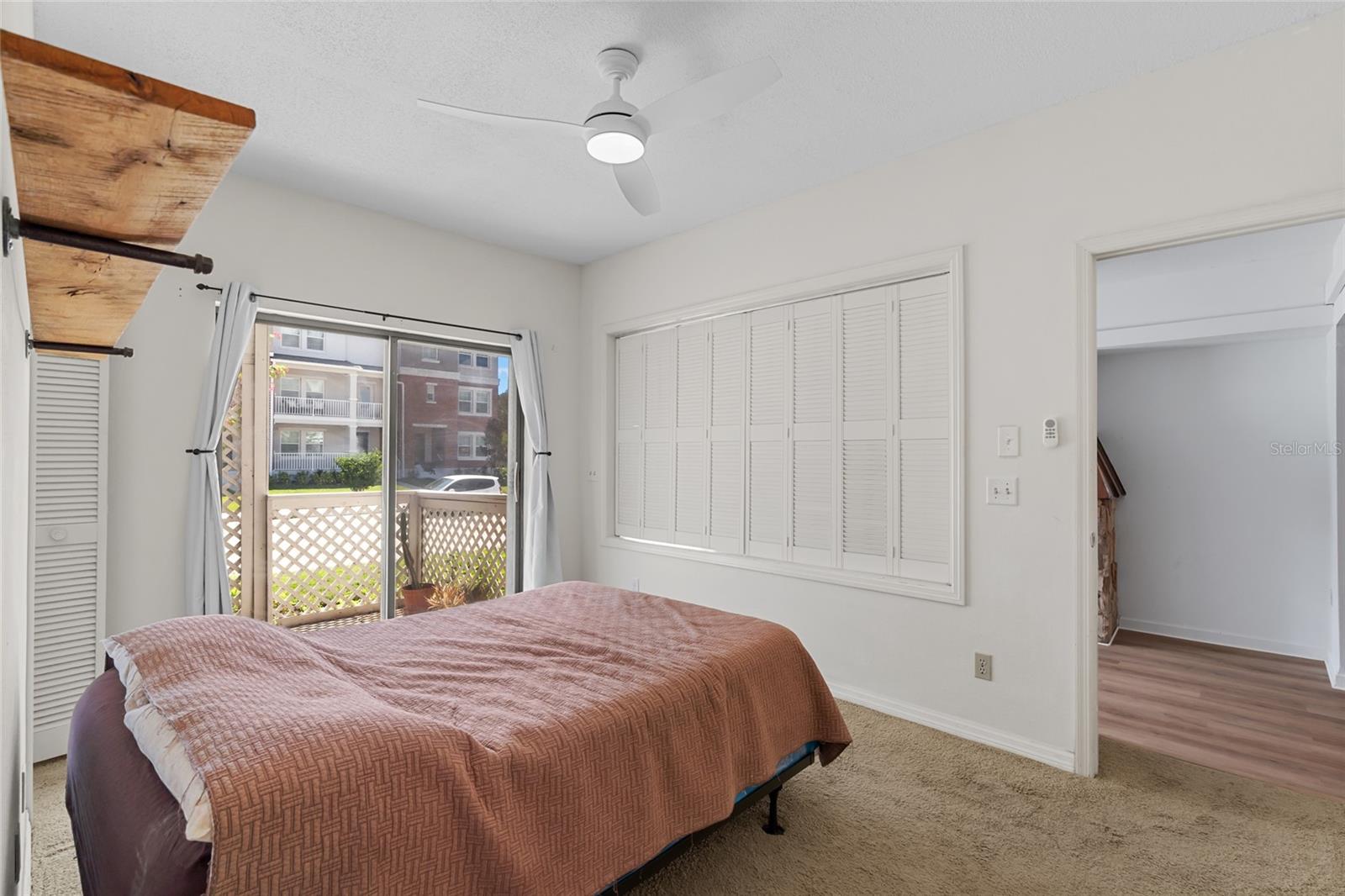 Image 9 of 21 For 4405 Fair Oaks Avenue 9