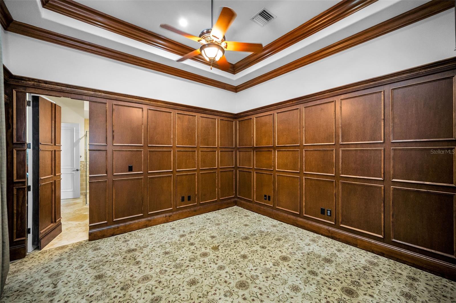 Image 37 of 97 For 801 Brightwaters Boulevard Ne