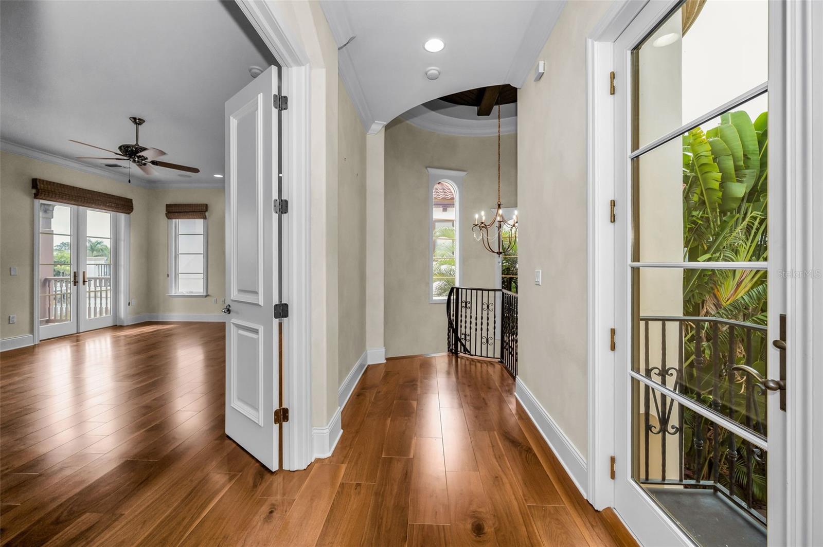 Image 44 of 97 For 801 Brightwaters Boulevard Ne