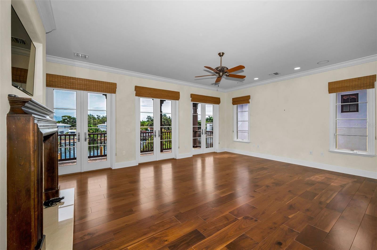 Image 46 of 97 For 801 Brightwaters Boulevard Ne