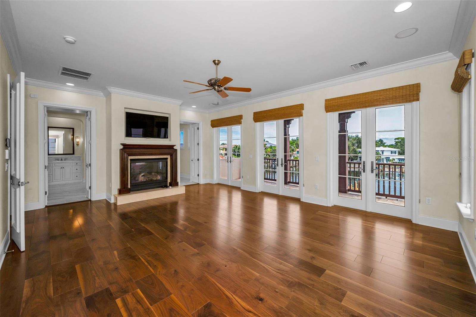 Image 48 of 97 For 801 Brightwaters Boulevard Ne