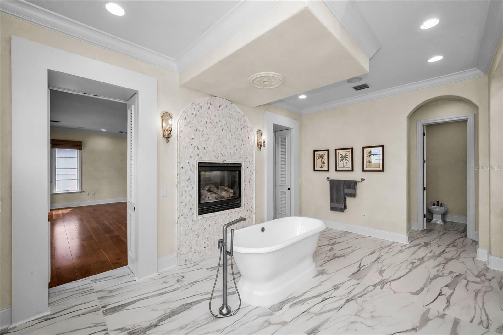 Image 56 of 97 For 801 Brightwaters Boulevard Ne