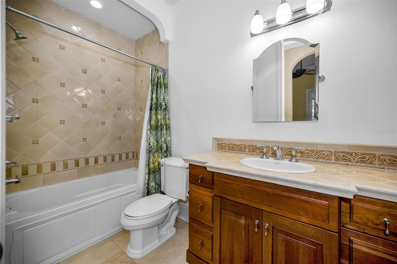 Image 68 of 97 For 801 Brightwaters Boulevard Ne