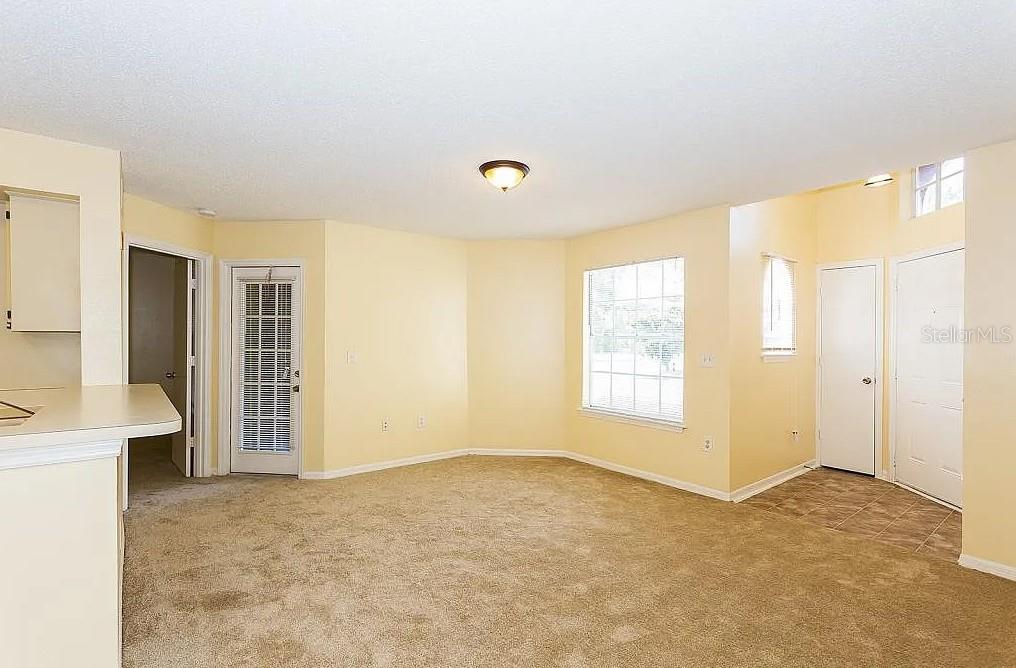 Image 11 of 16 For 409 Fountainhead Circle