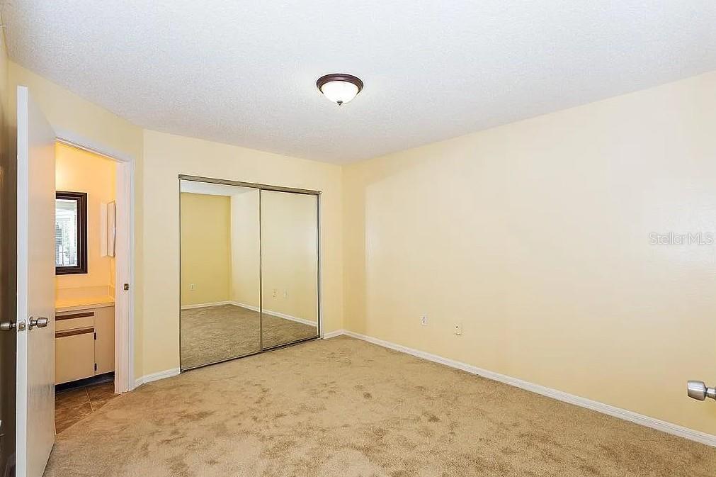 Image 12 of 16 For 409 Fountainhead Circle