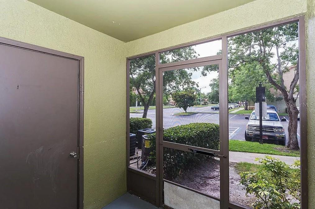 Image 13 of 16 For 409 Fountainhead Circle