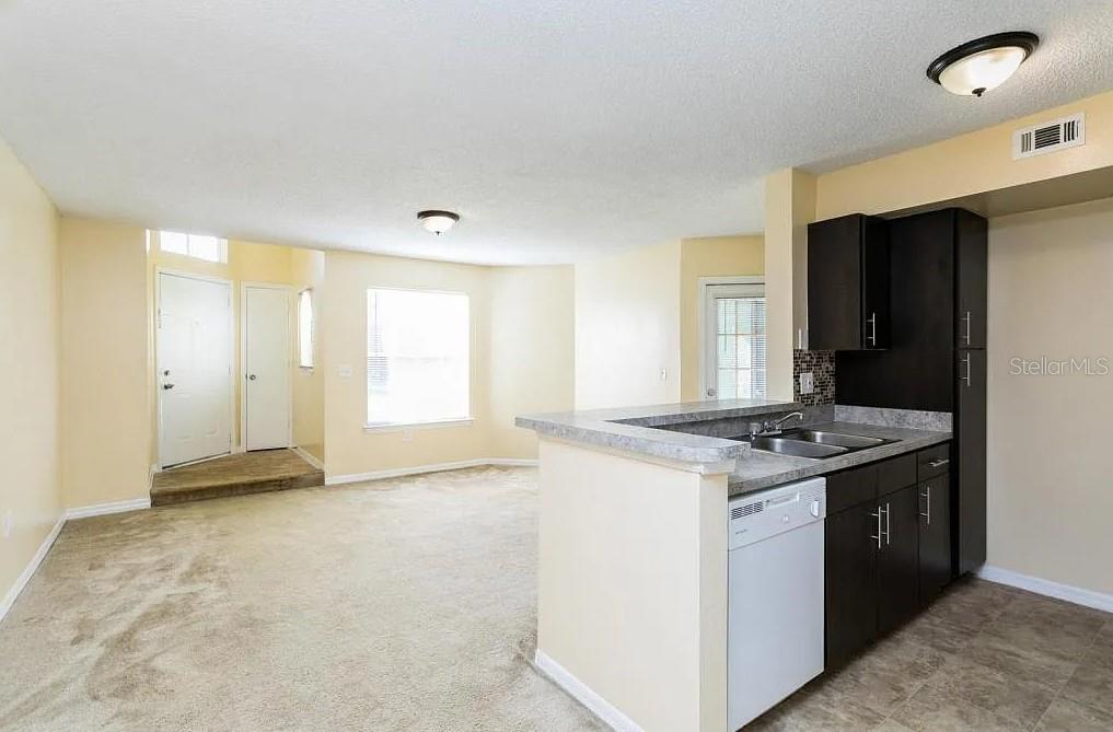 Image 16 of 16 For 409 Fountainhead Circle