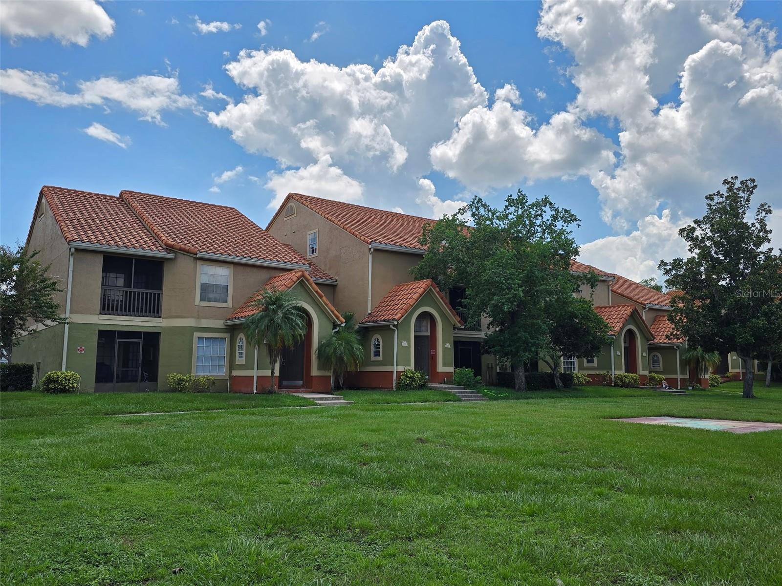 Image 5 of 16 For 409 Fountainhead Circle