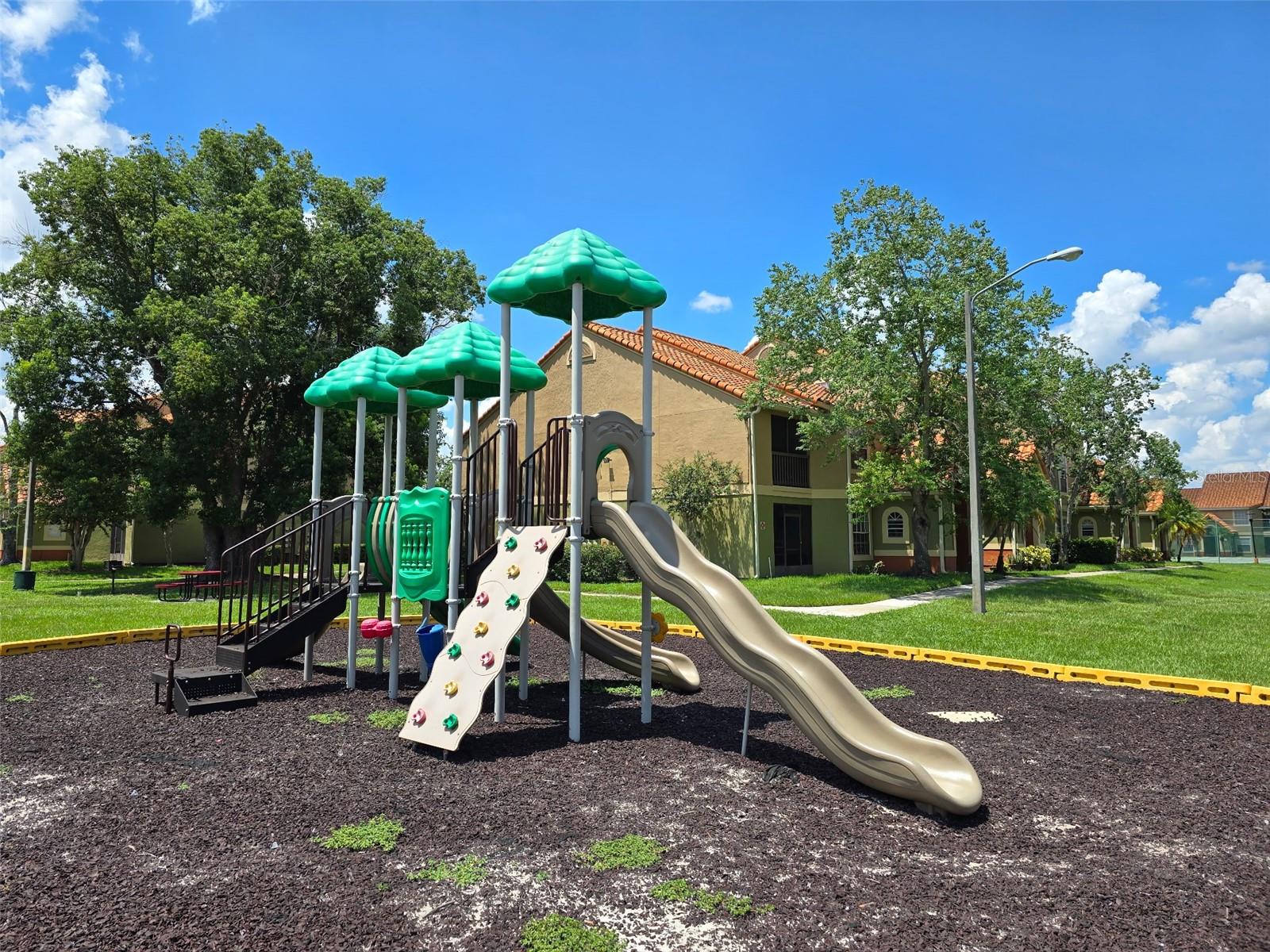Image 6 of 16 For 409 Fountainhead Circle