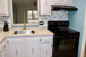 Image 10 of 37 For 11485 Oakhurst Road 221
