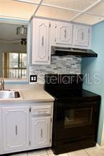 Image 11 of 37 For 11485 Oakhurst Road 221