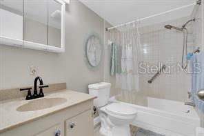 Image 16 of 37 For 11485 Oakhurst Road 221