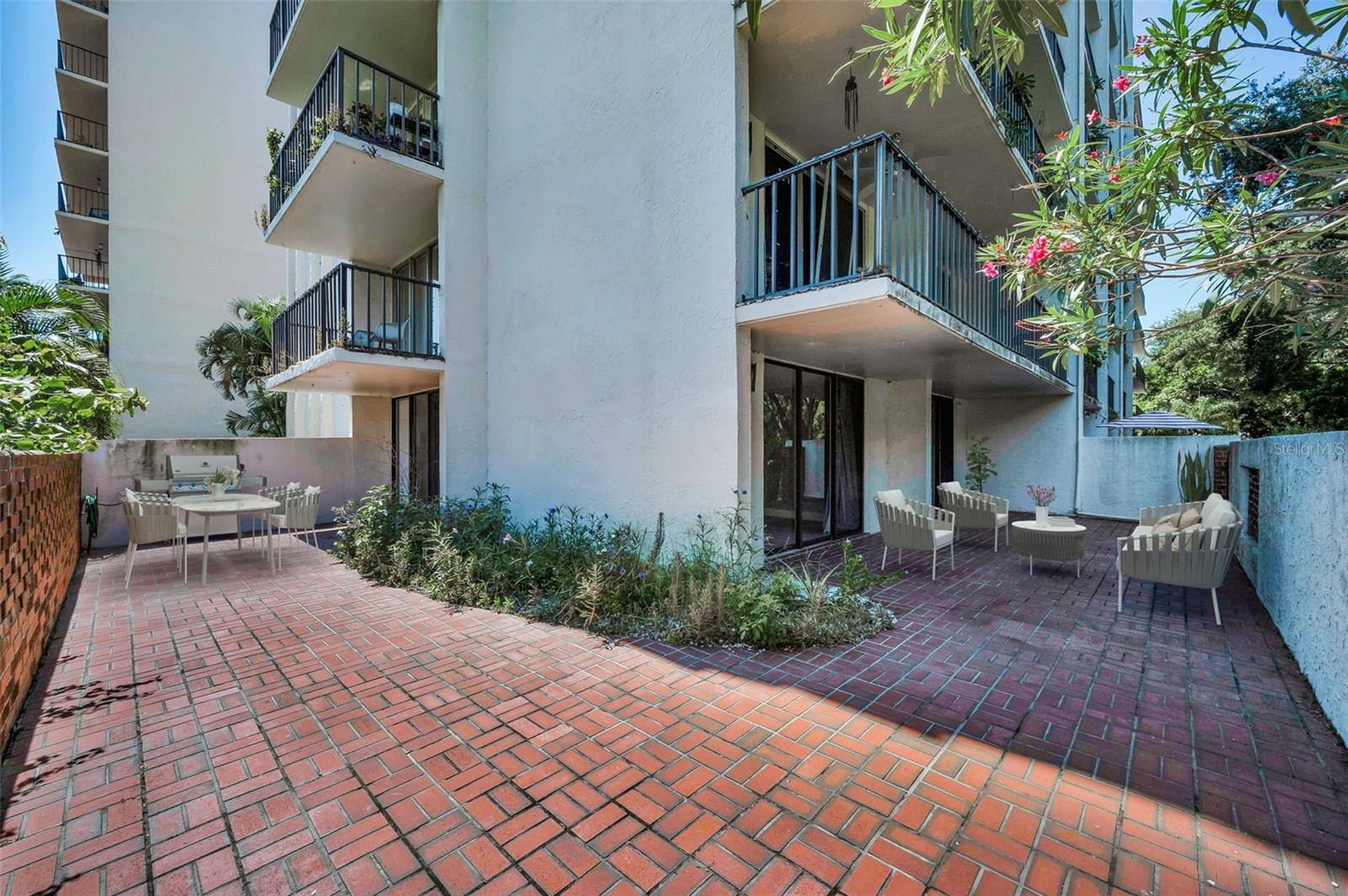 Image 24 of 34 For 2699 Seville Boulevard 105