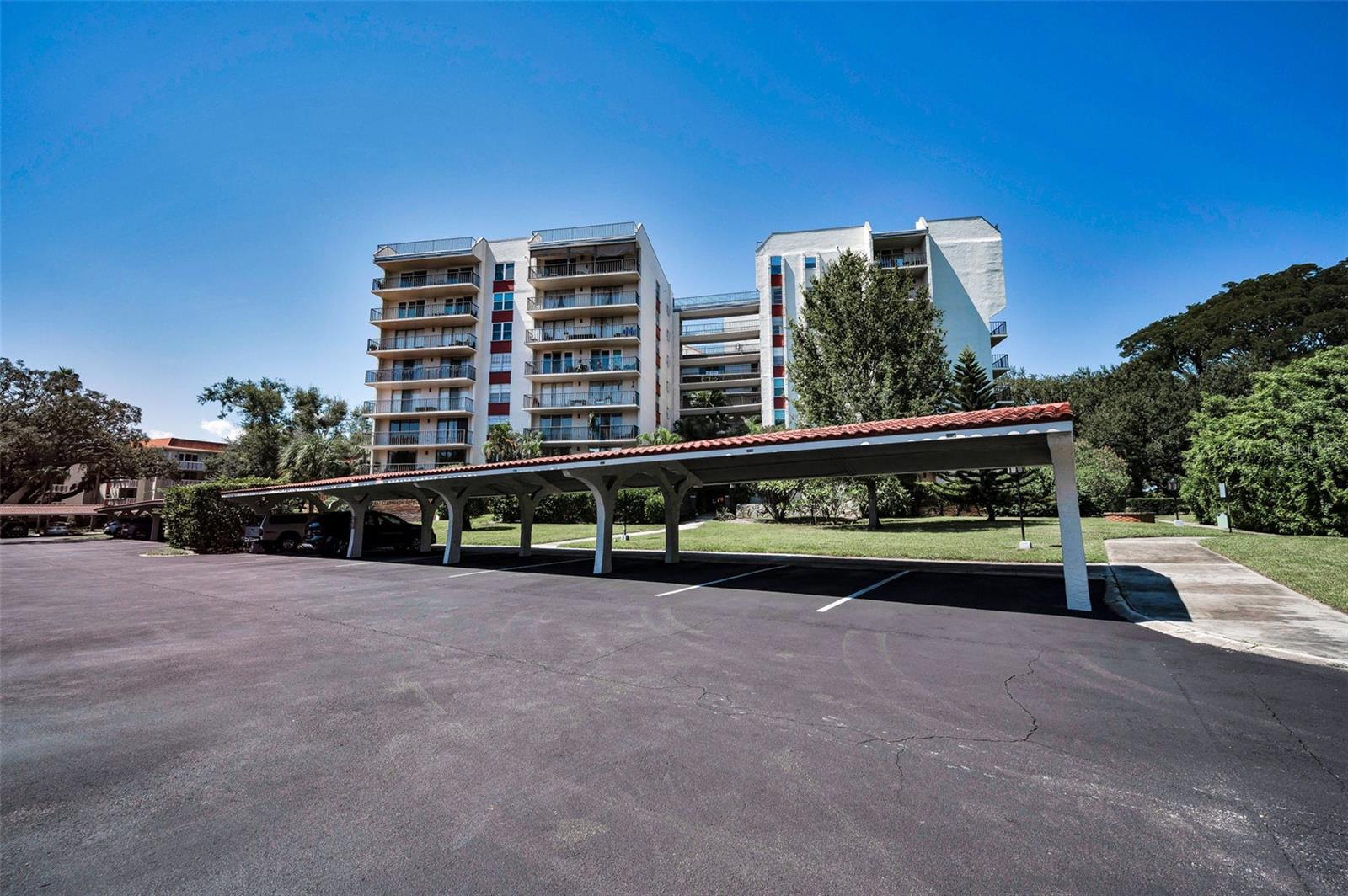 Image 27 of 34 For 2699 Seville Boulevard 105