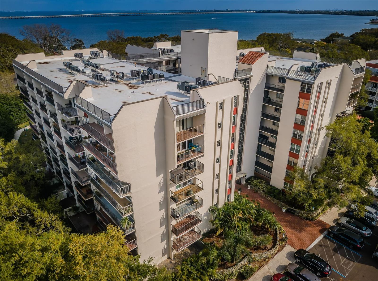Image 28 of 34 For 2699 Seville Boulevard 105