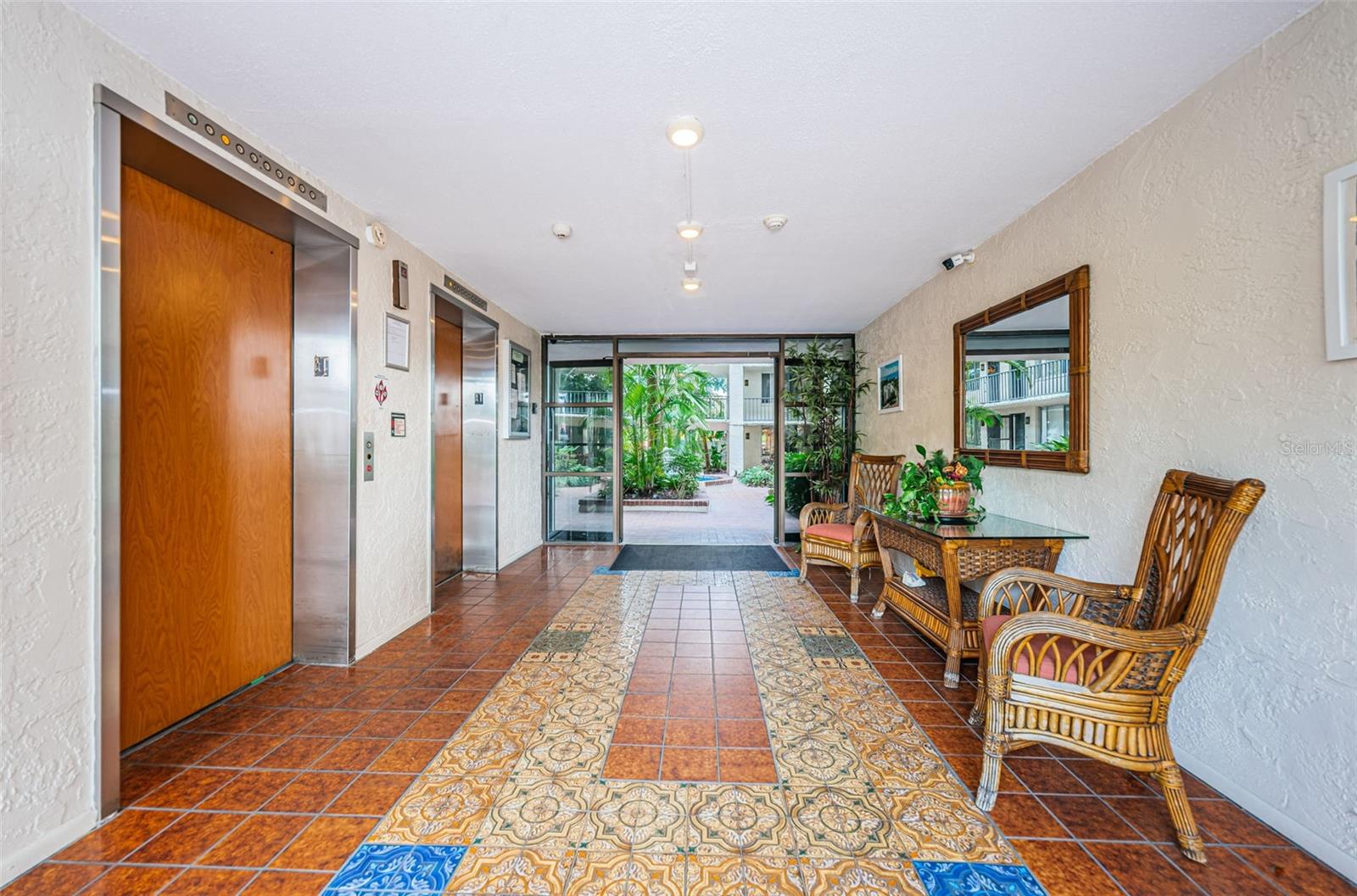 Image 5 of 34 For 2699 Seville Boulevard 105