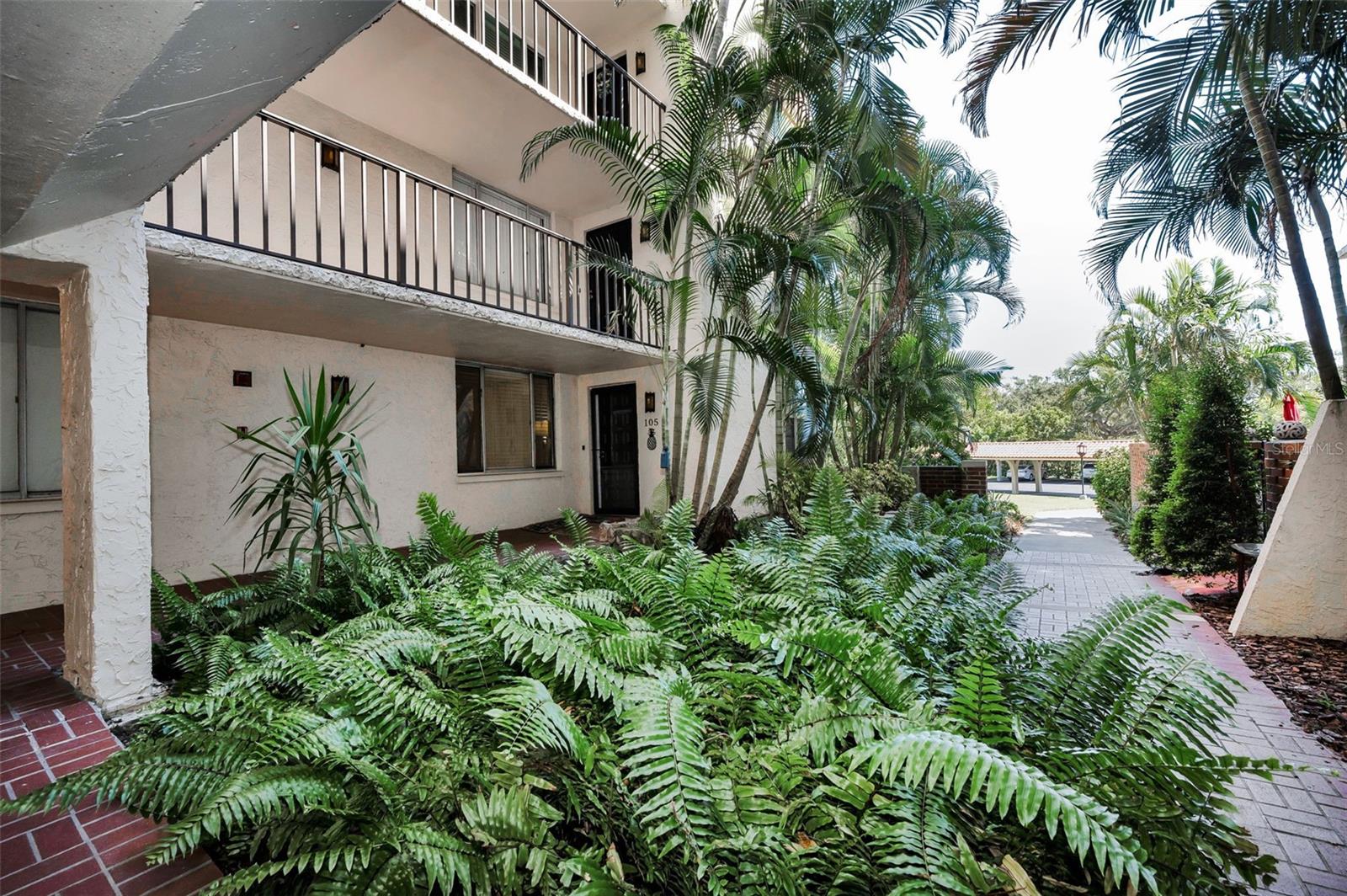 Image 7 of 34 For 2699 Seville Boulevard 105