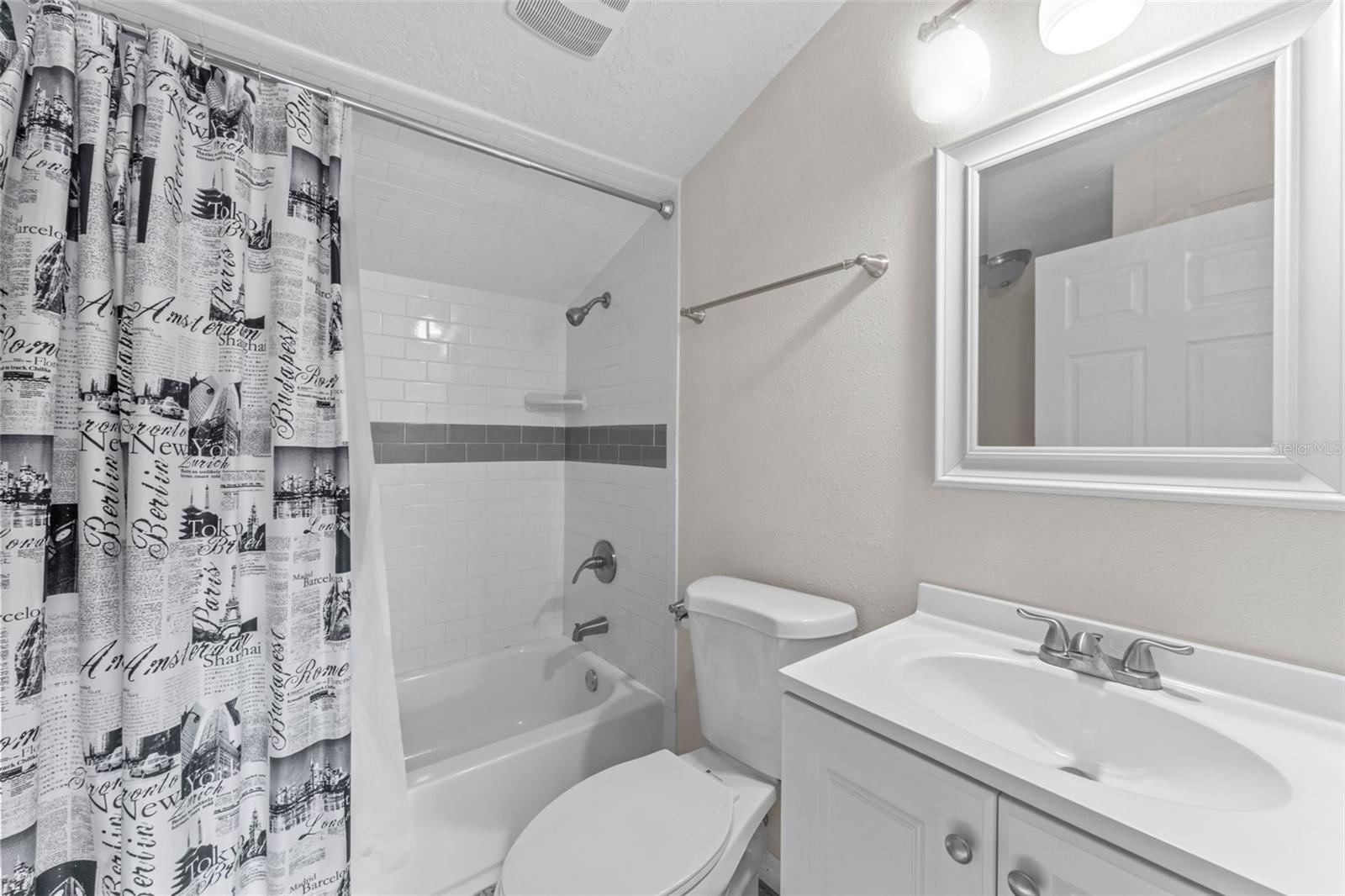 Image 11 of 26 For 8207 Ola Avenue