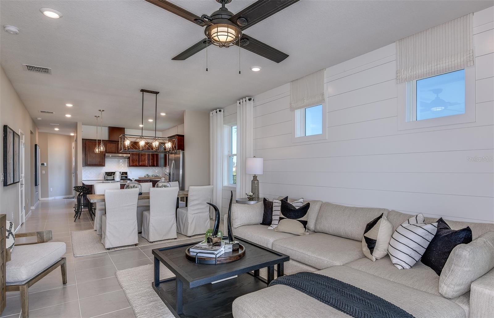 Image 5 of 26 For 13693 Canyon Ridge Road