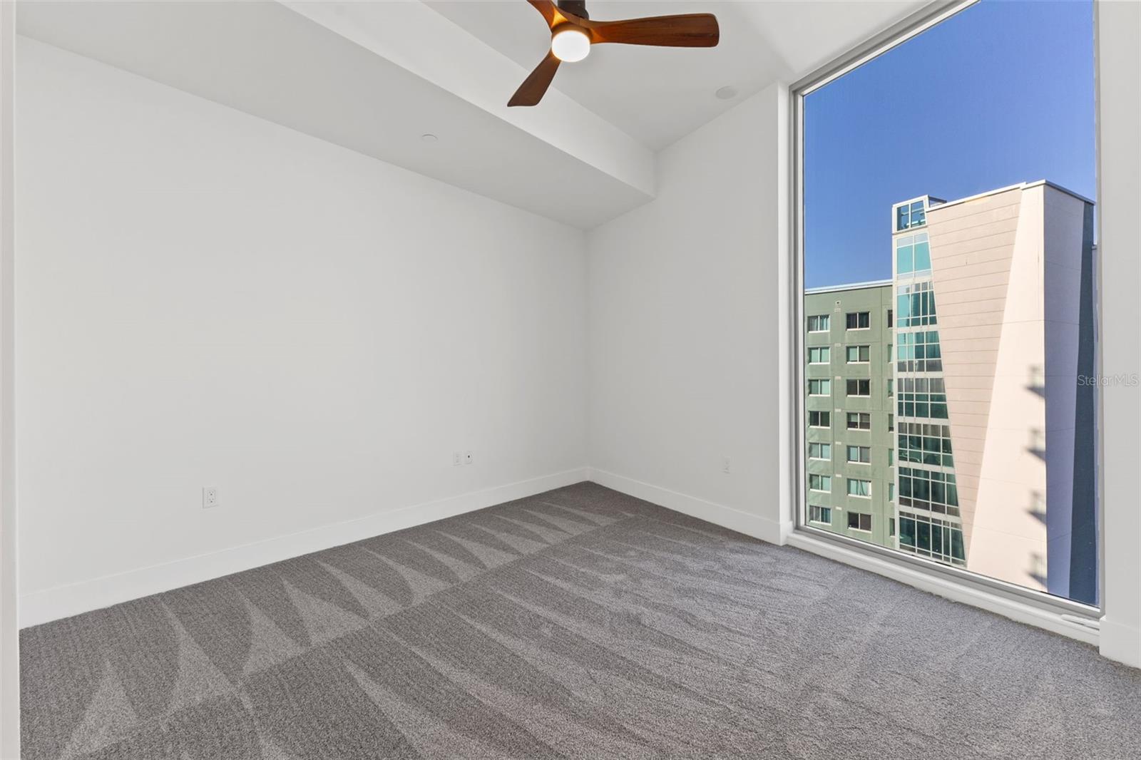 Image 28 of 70 For 777 3rd Avenue N 1001
