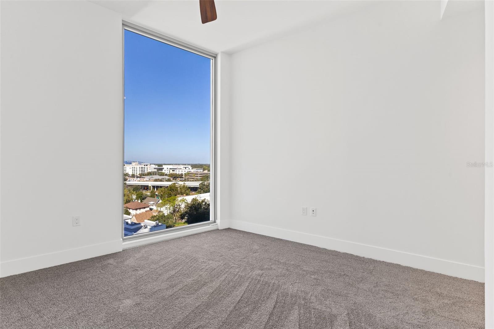 Image 29 of 70 For 777 3rd Avenue N 1001