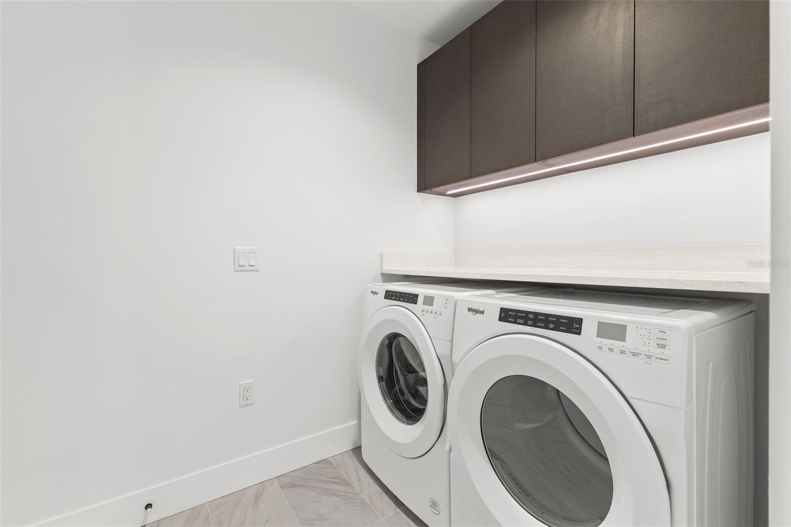 Image 31 of 70 For 777 3rd Avenue N 1001