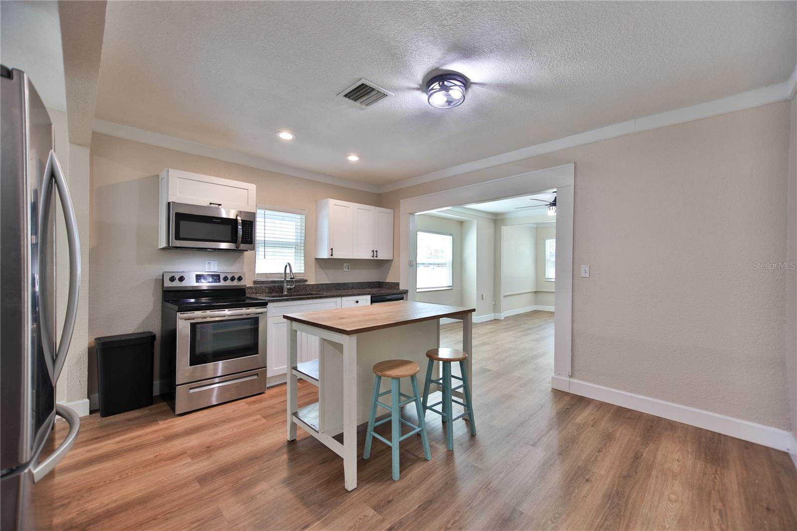 Image 13 of 33 For 453 41st Avenue S