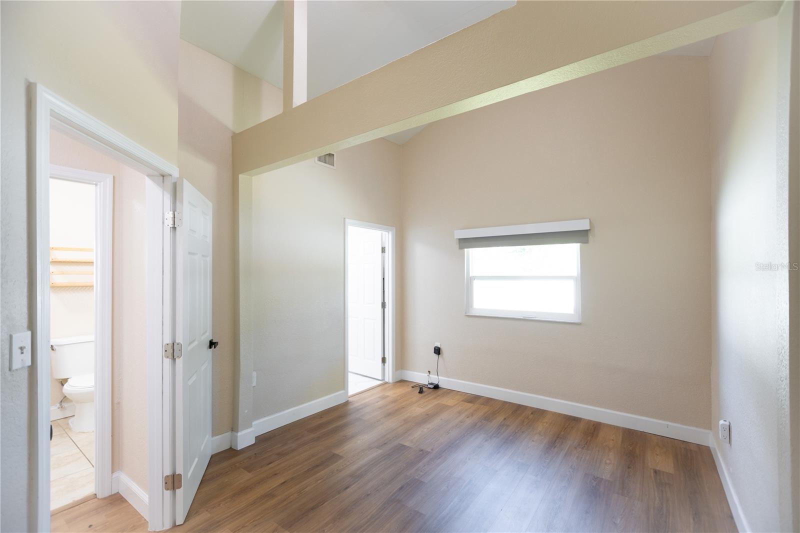 Image 14 of 33 For 453 41st Avenue S
